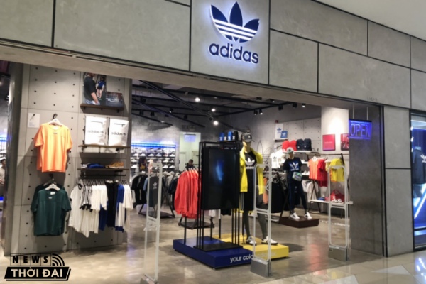 Cửa hàng Adidas Hà Nội 1