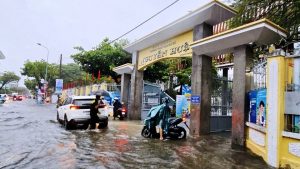 Áp thấp nhiệt đới - Làm ảnh hưởng gây mưa lớn diện rộng ở các tỉnh miền Trung